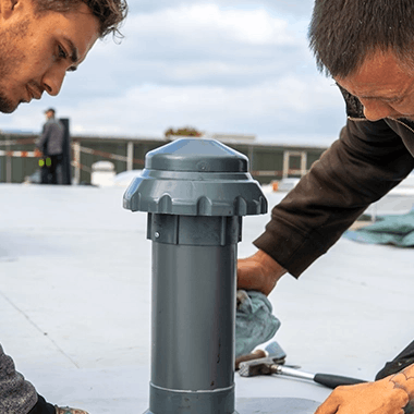 Hamacher Bedachungen — Aufnahme aus dem Arbeitsalltag Hamacher Bedachungen — Aufnahme aus dem Arbeitsalltag